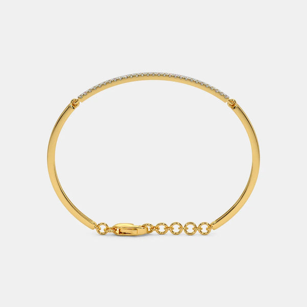 The Xari Oval Bangle