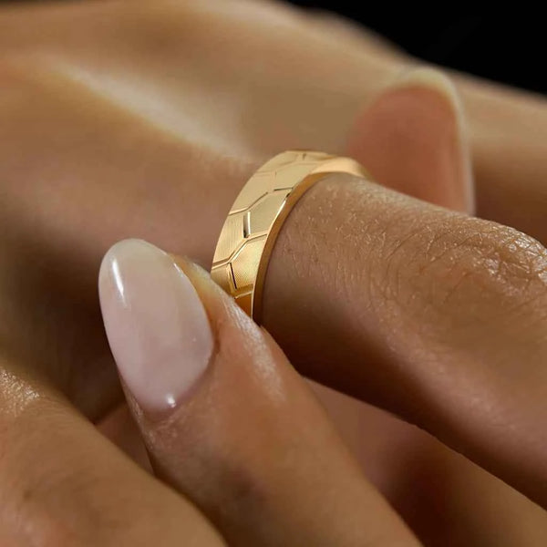 The Elvora Couple Band For Her