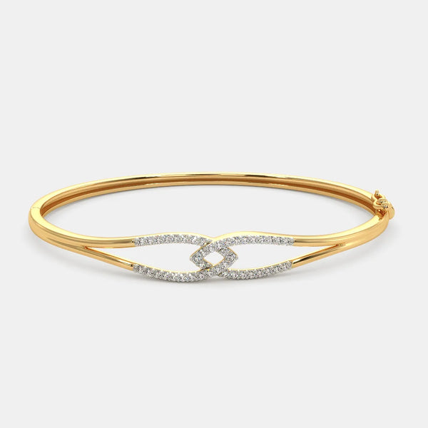 The Estrella Oval Bangle