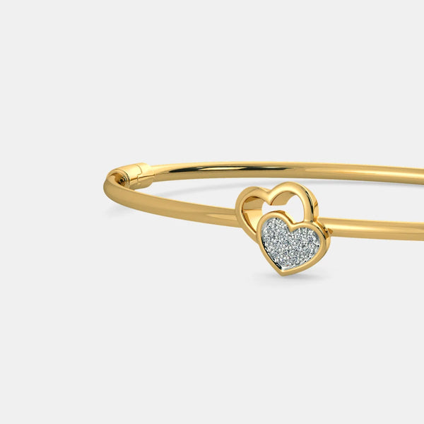 The Aaralyn Oval Bangle