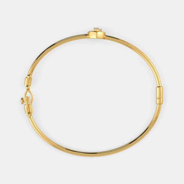 The Akira Oval Bangle