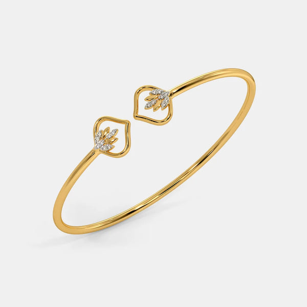 The Mariko Twister Bangle