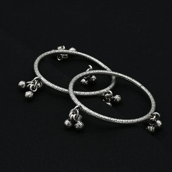 Silver Fine Art Hanging Beads Girls Kada