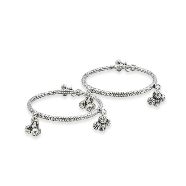 Silver Fine Art Hanging Beads Girls Kada